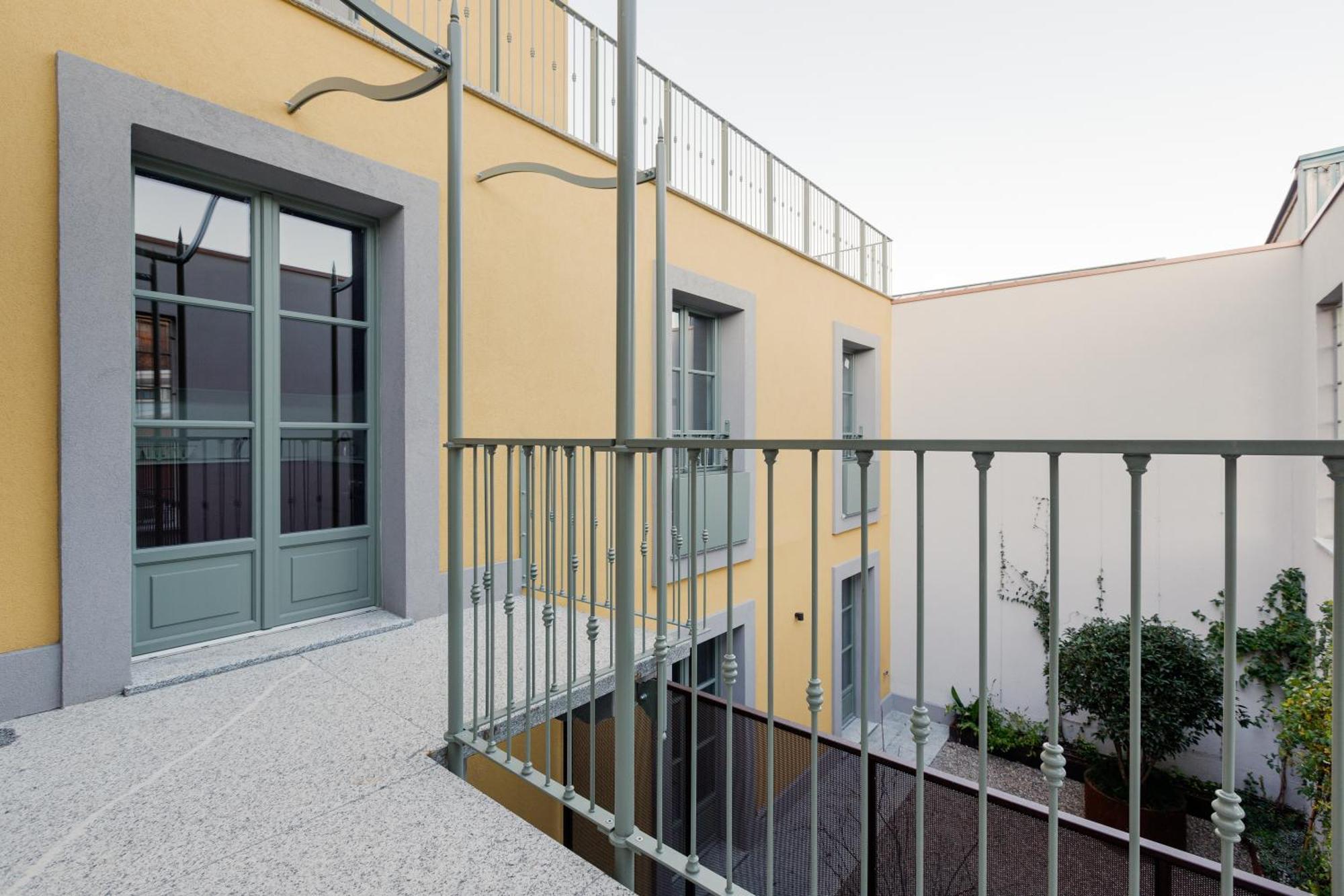 Modern Apartment In Milan With Balcony 外观 照片