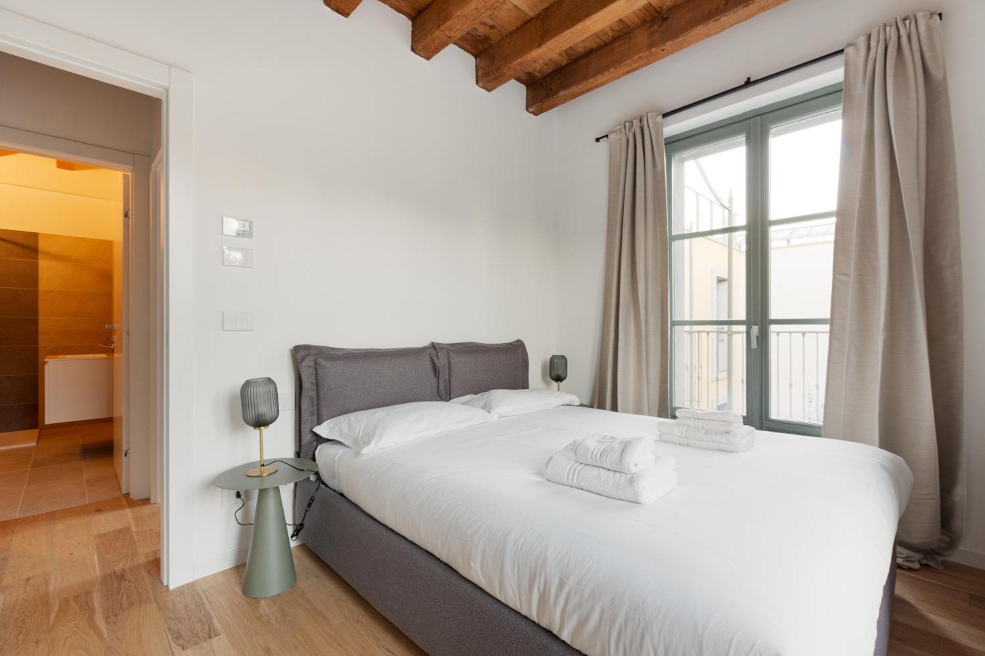 Modern Apartment In Milan With Balcony 外观 照片