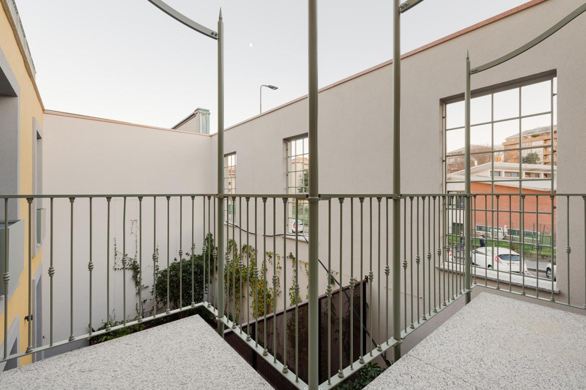 Modern Apartment In Milan With Balcony 外观 照片